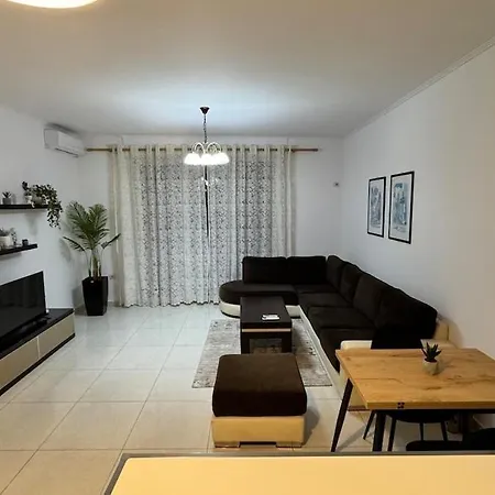 13 Bs Skanderbeg Square Apartment *