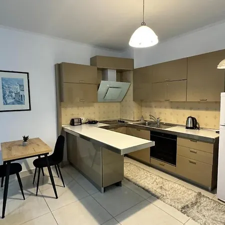 13 Bs Skanderbeg Square Apartment Tirana