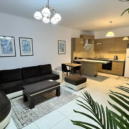 13 Bs Skanderbeg Square Apartment *
